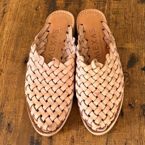 Mexas New Women’s Handmade Leather Huarache Mules Slides Sz 37